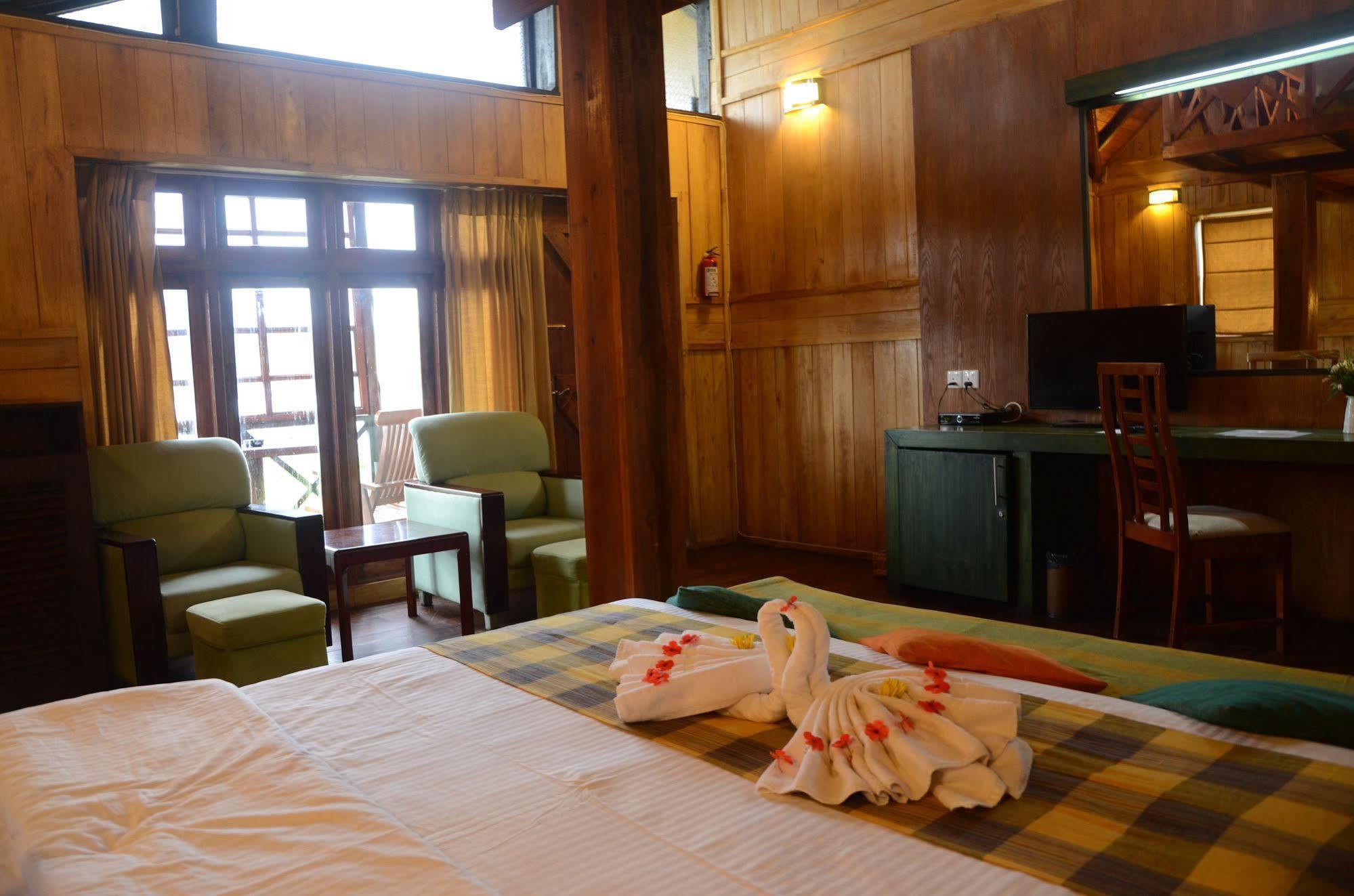 คาลามันเดอร์ เลค เกรกอรี Hotel นูวาราเอลิยา ภายนอก รูปภาพ