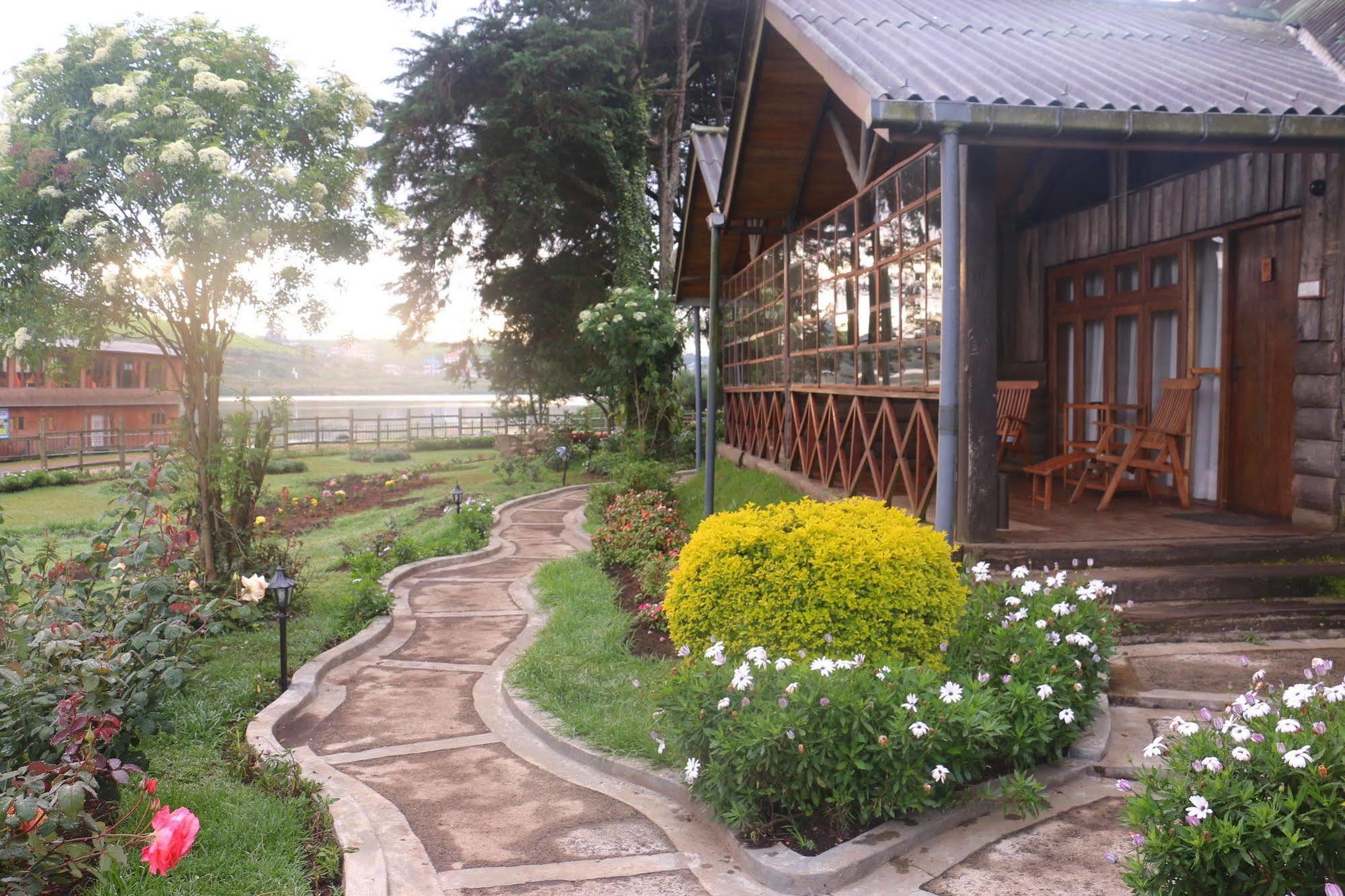 คาลามันเดอร์ เลค เกรกอรี Hotel นูวาราเอลิยา ภายนอก รูปภาพ